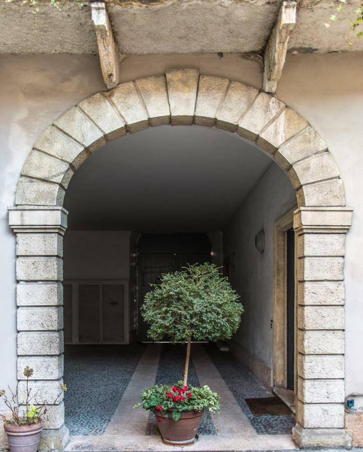 Antiche Colonne Suite Verona Exterior foto